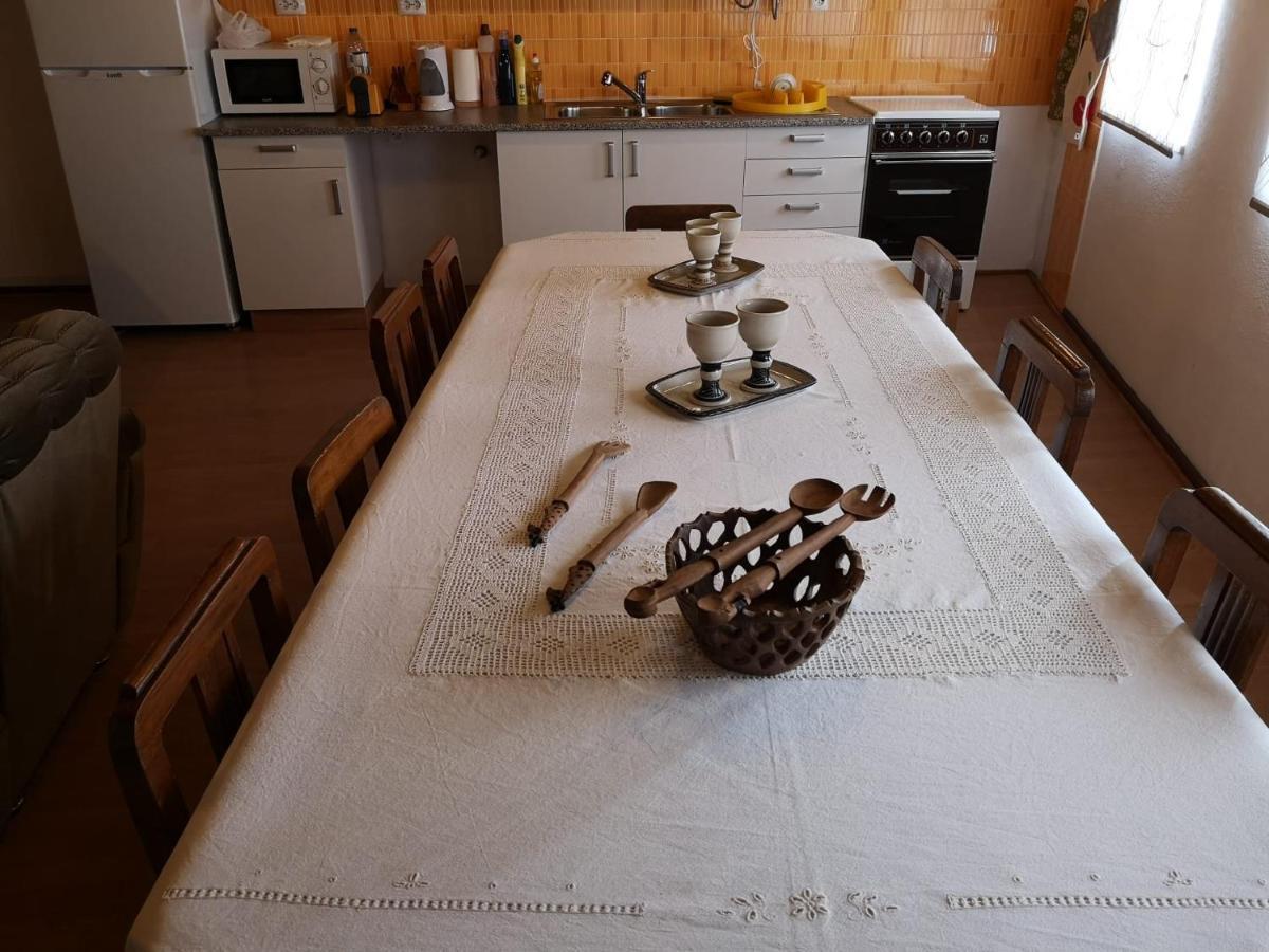 Casa Largo Da Praca Villa Alcongosta Eksteriør billede