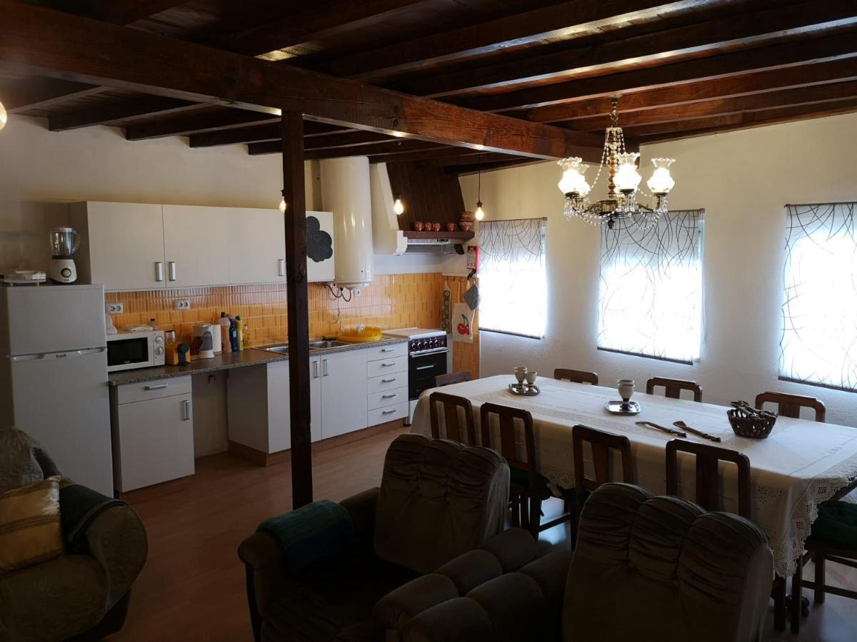 Casa Largo Da Praca Villa Alcongosta Eksteriør billede